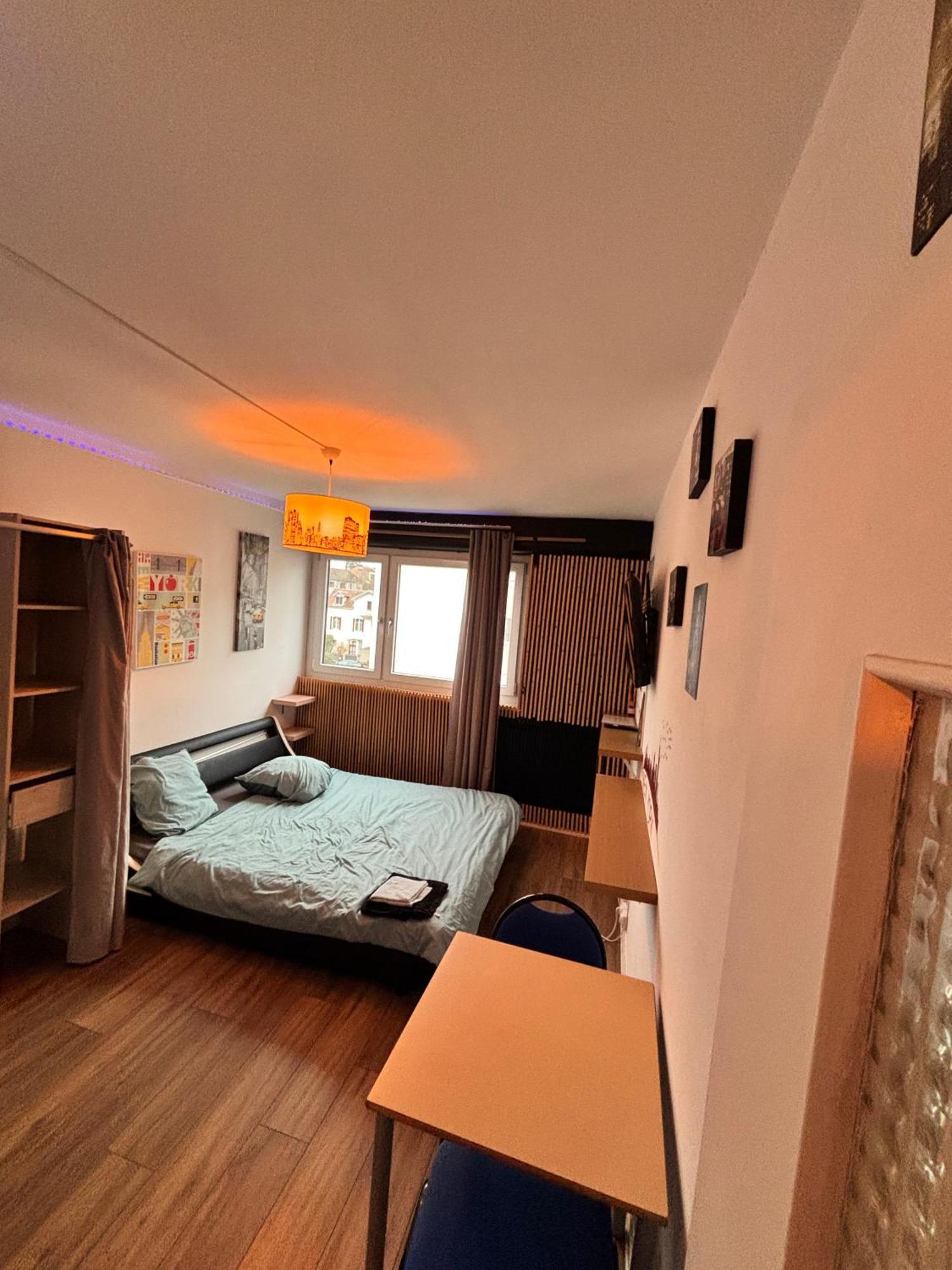 manhattan studio's Besançon Esterno foto